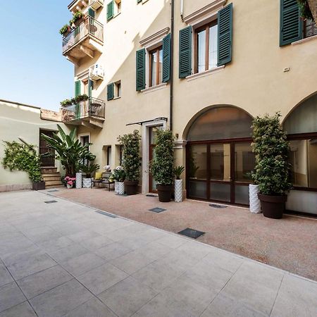 דירות ורונה Palazzo Ristori מראה חיצוני תמונה